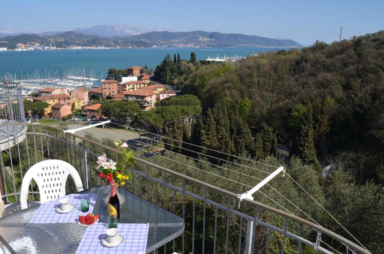 费扎诺Wonderful Sea View - Terrace And Parking公寓 外观 照片
